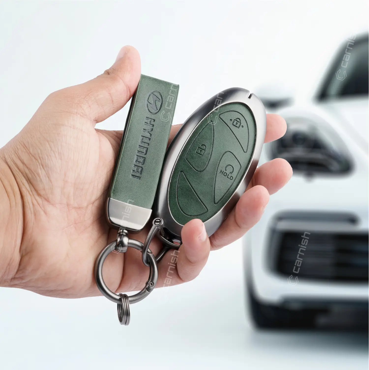 HY21-MTL-GREEN-02 Metal Leather Green Car Key Cover For Hyundai Venue 2026 3-Button Smart Key